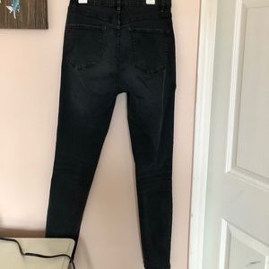 black skinny jeans